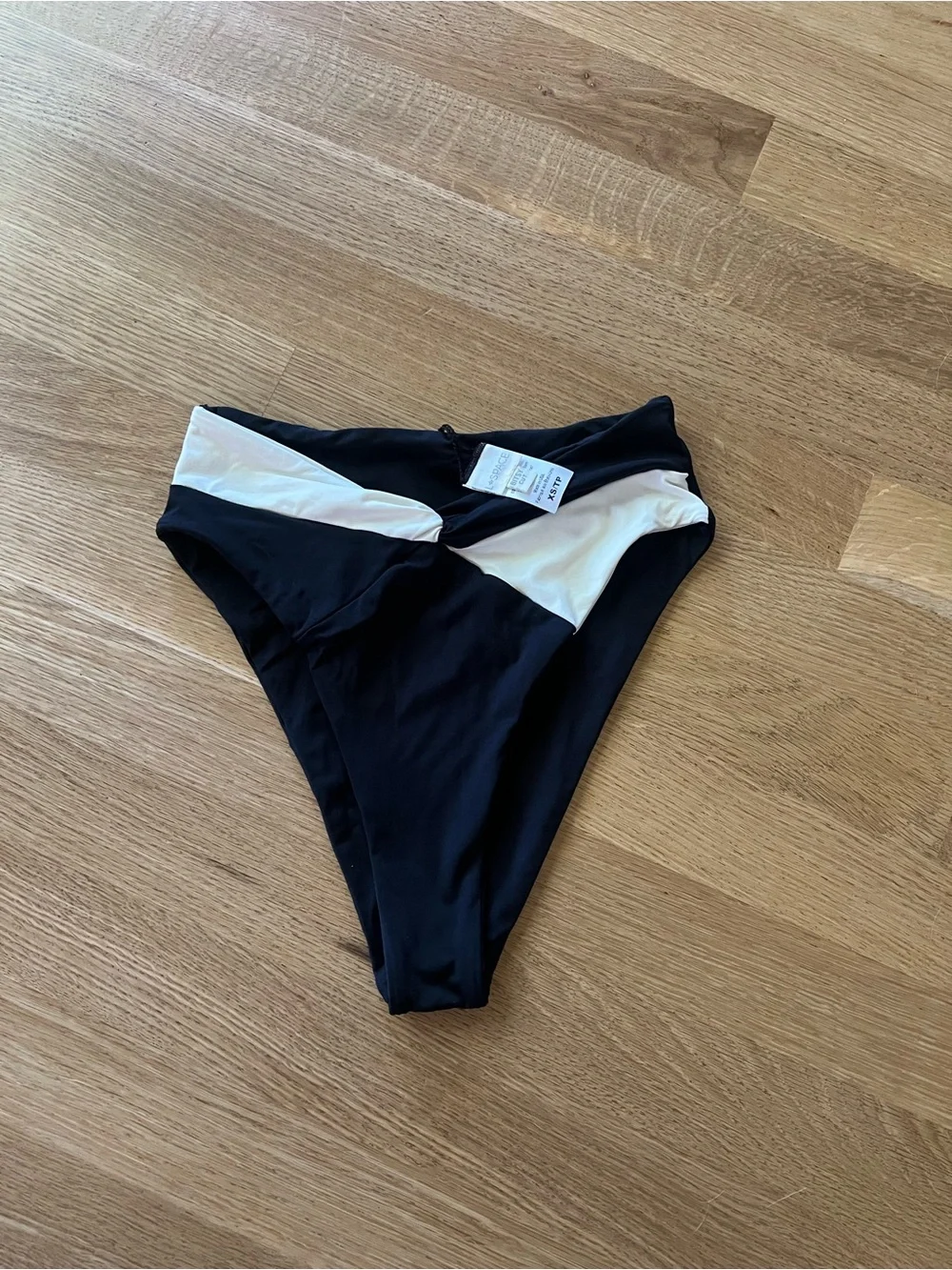 L*Space Nancy Lee Bikini Bottom XS Black White Colorblock EUC